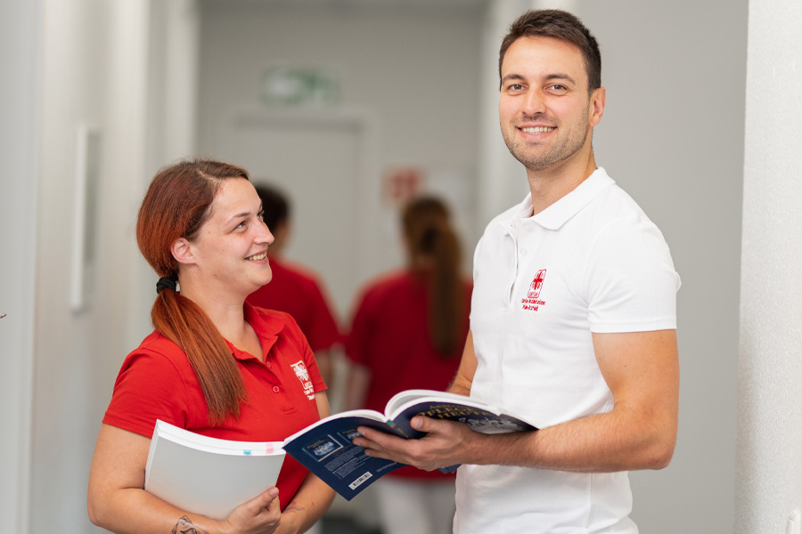 Pflegekräfte aufgepasst: Hier kommt unsere Bewerbung!